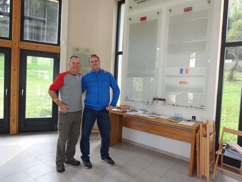 Peter Williams, syn novozélandského válečného zajatce Henryho Herberta Williamse (18. září 2019) pokračování