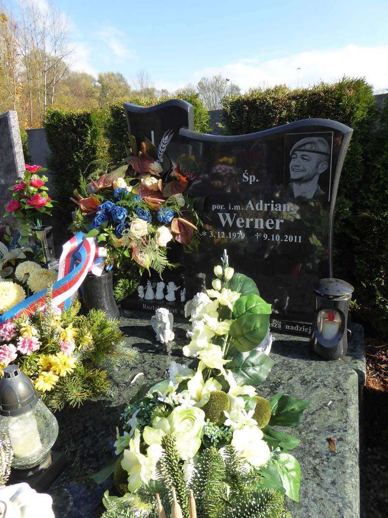 Hrob Adriana Wernera v Albrechticích u Českého Těšína